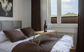 Apartament Czarny Flaming